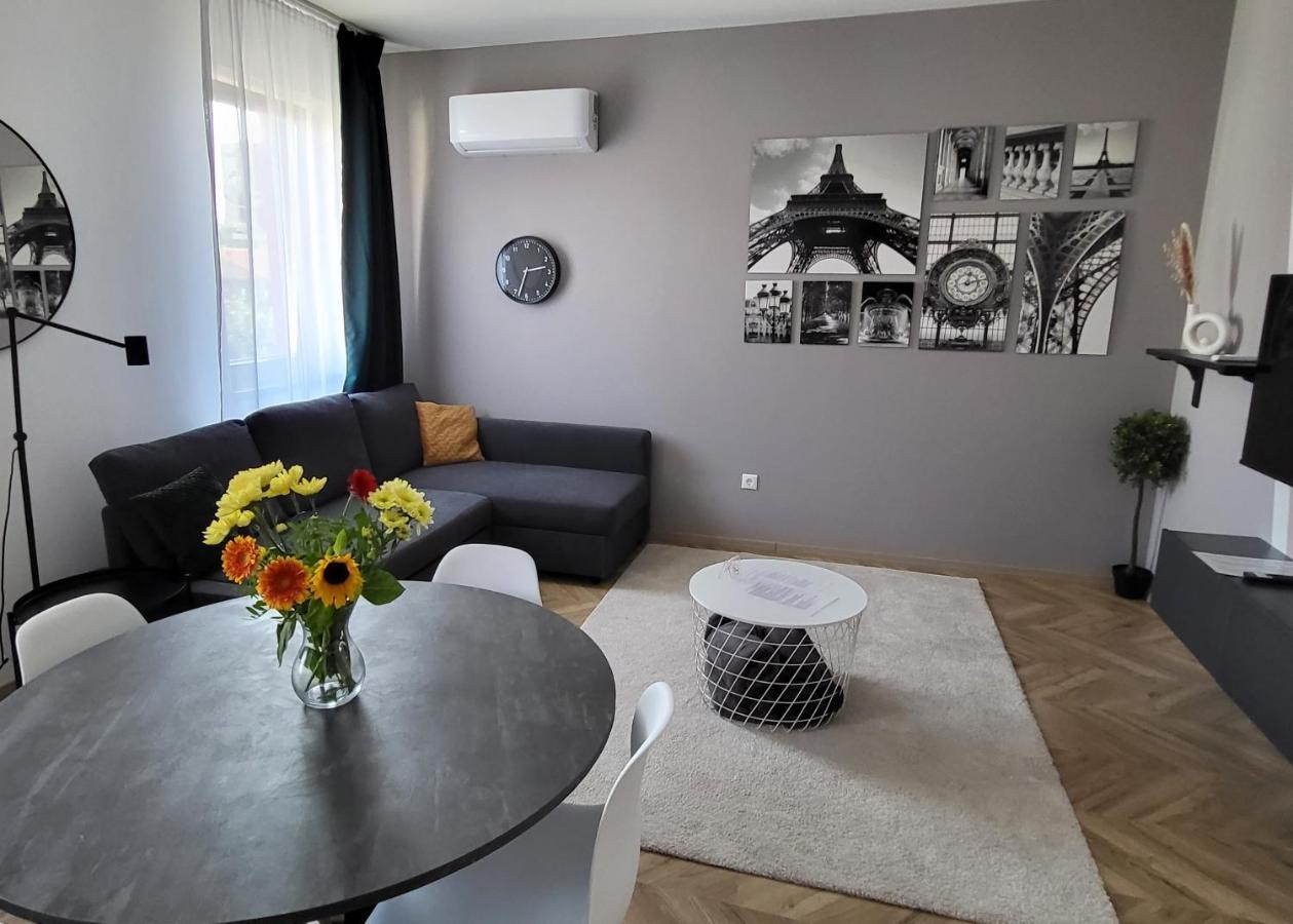 Dotis Apartman טטה מראה חיצוני תמונה