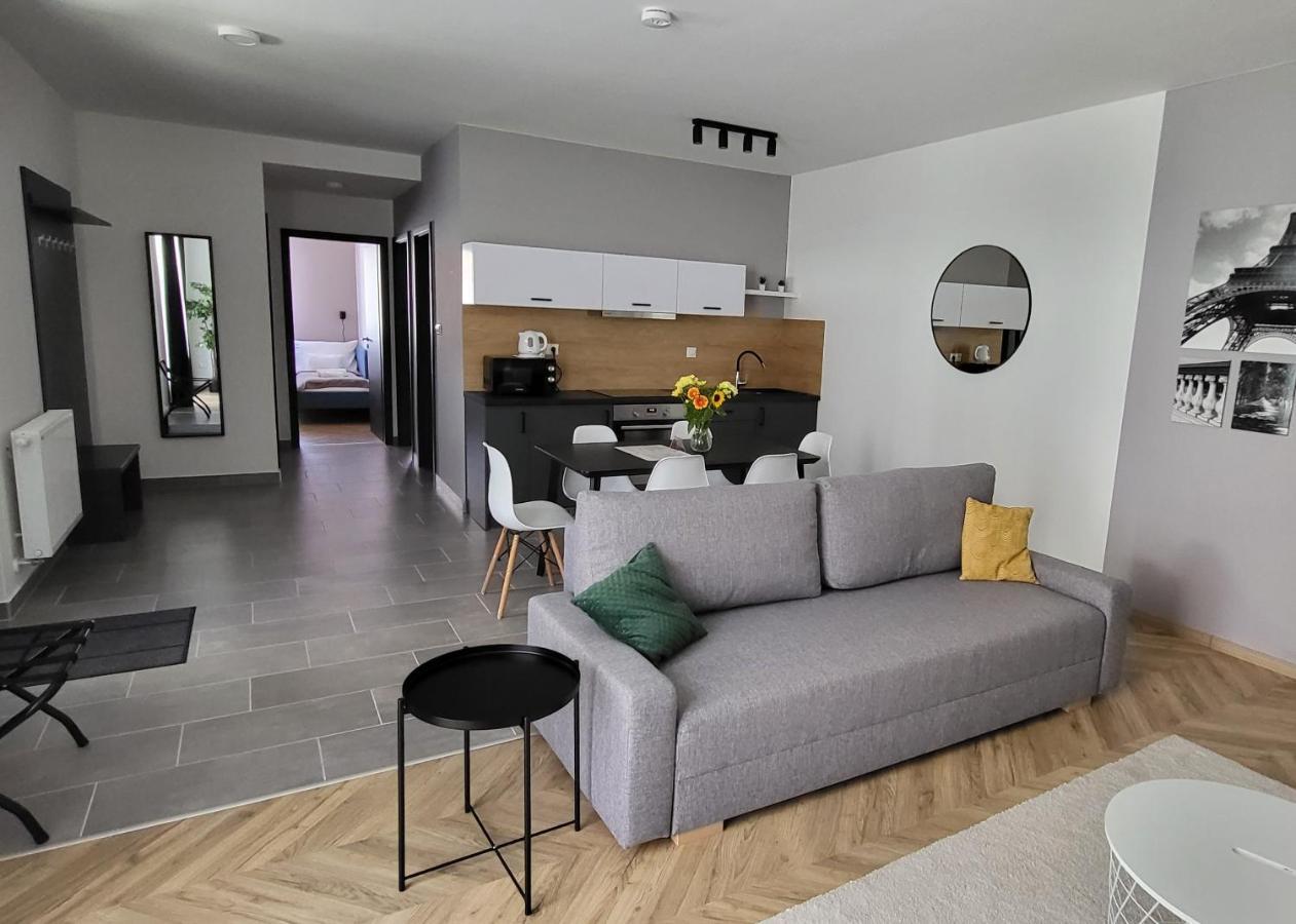 Dotis Apartman טטה מראה חיצוני תמונה
