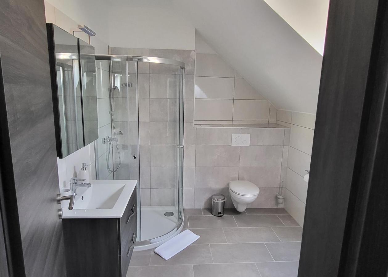 Dotis Apartman טטה מראה חיצוני תמונה