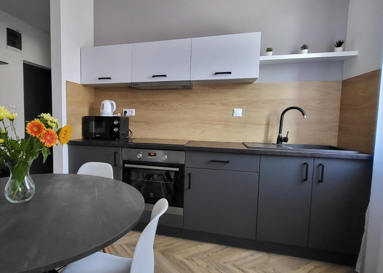 Dotis Apartman טטה מראה חיצוני תמונה